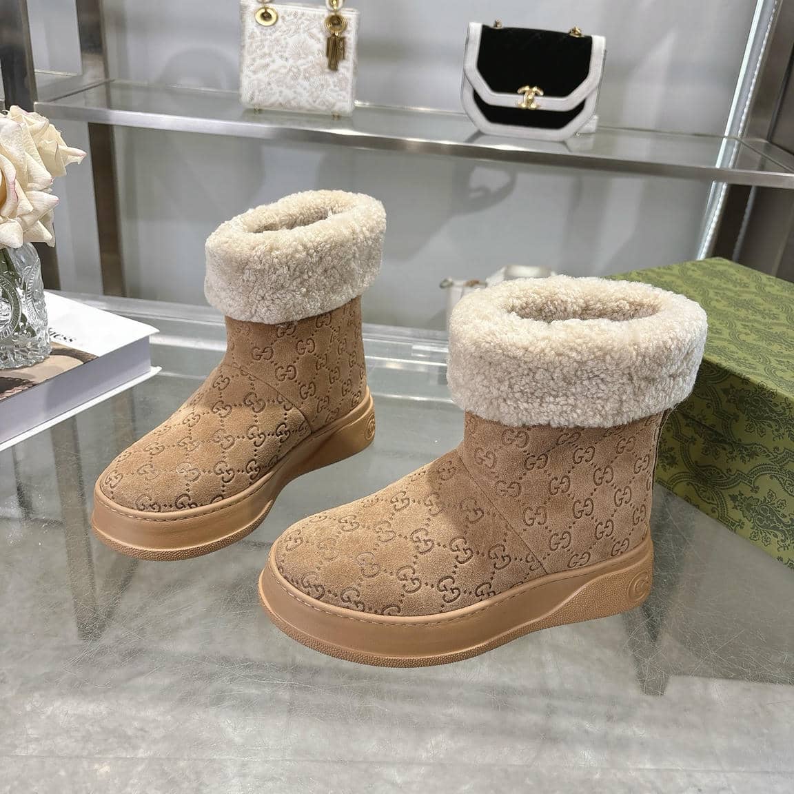 003 Furry Shoe